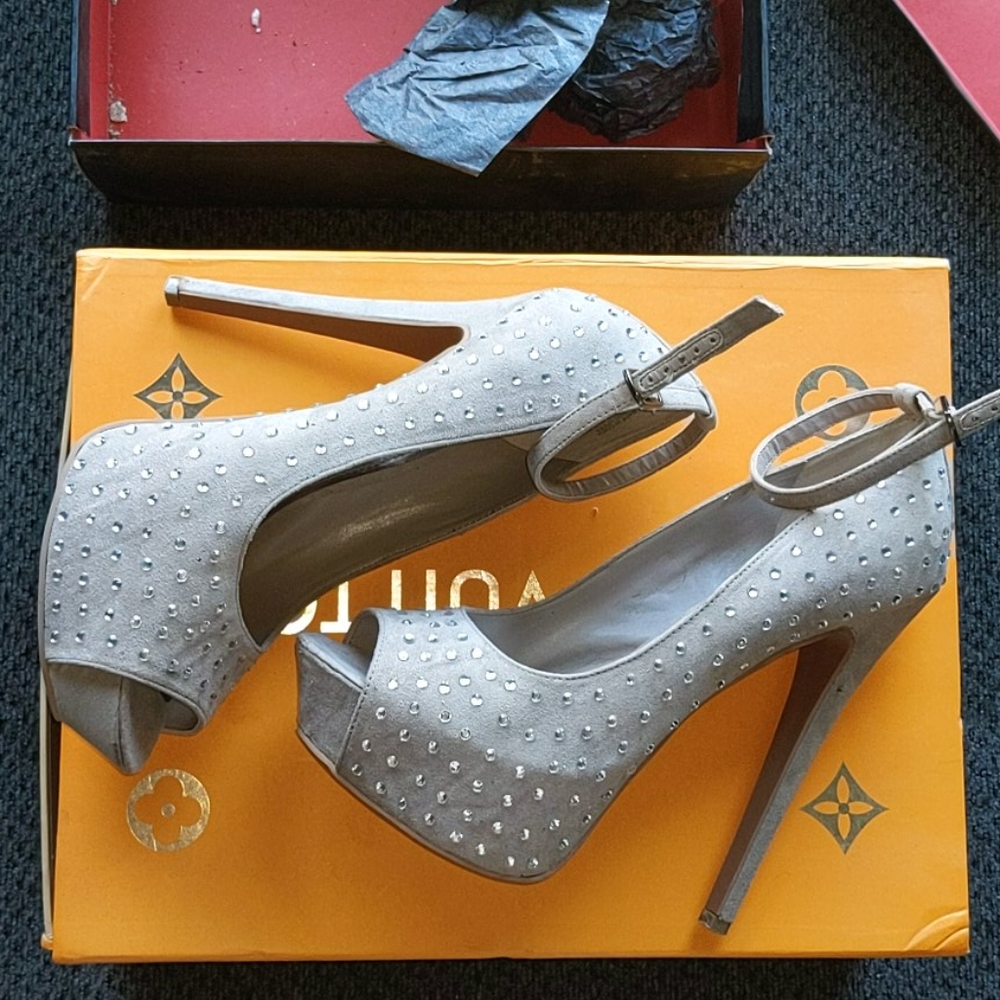 Wild taupe suade and swarski crystals heels